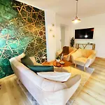 Vendeghaz Апартаменты Балатонфюред