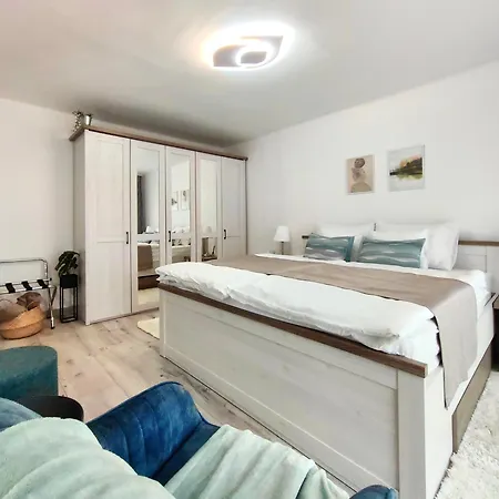 Vendeghaz Apartamento *