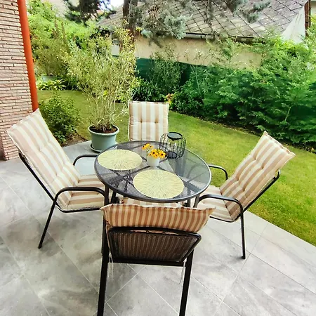 Vendeghaz Apartman *