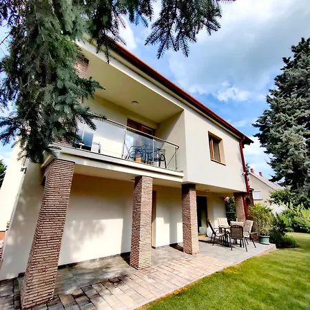 Vendeghaz Balatonfured