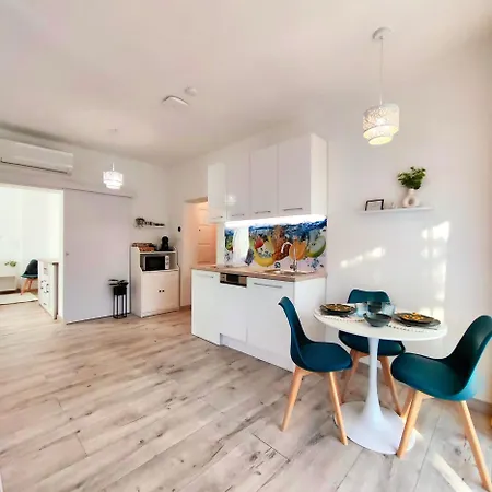 Vendeghaz Apartment Balatonfured