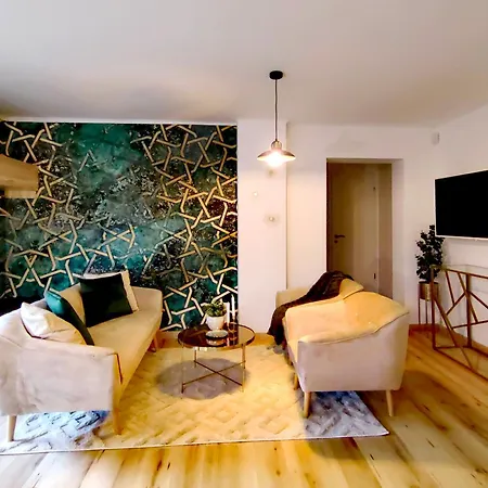 Vendeghaz Apartment *