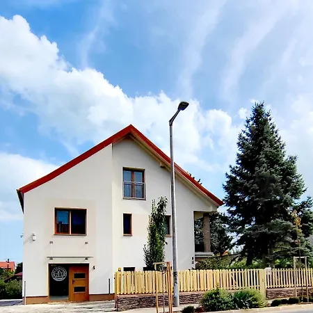 Vendeghaz * Balatonfured